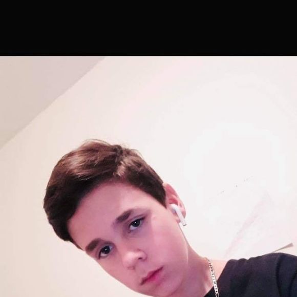 Meet your Posher, Andrew - Picture 1 of 1